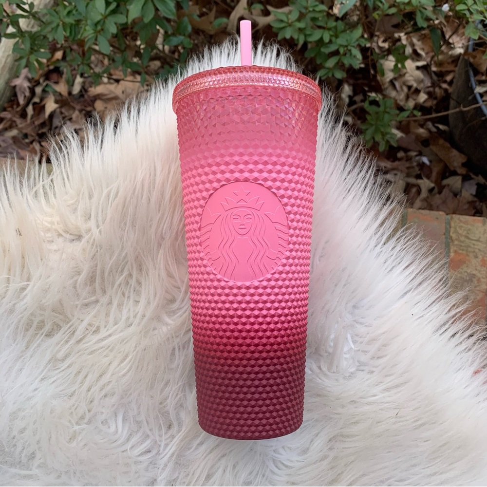 Starbucks 2022 Christmas Collection Pink Blush Waxberry Ombré 26oz Bling Cup
